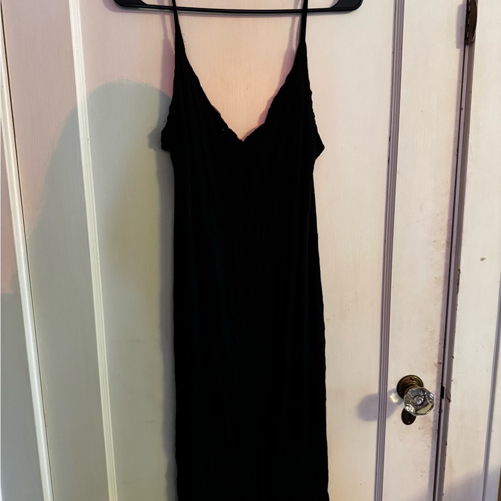 Almost Famous Black Sleeveless Slip Midi Dress